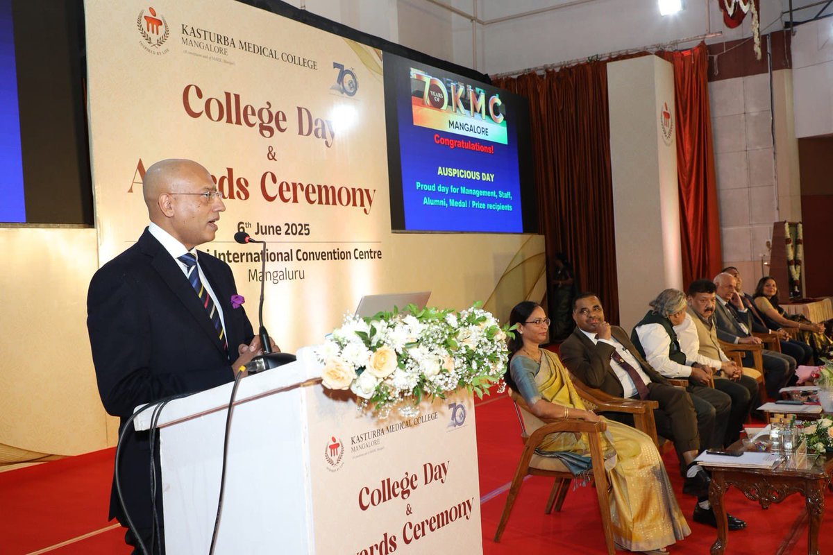 #chiefguest #platinumjubilee #collegeday <a href="/KMC_Mangalore/">KMC Mangalore</a> 
Much more than achieving success, Emphasised the importance of being a Good Human Being first - a lot of opportunity &amp; very little competition in this Field . 

Recalled recent poignant message from <a href="/DGukesh/">Gukesh D</a> ‘s mother to