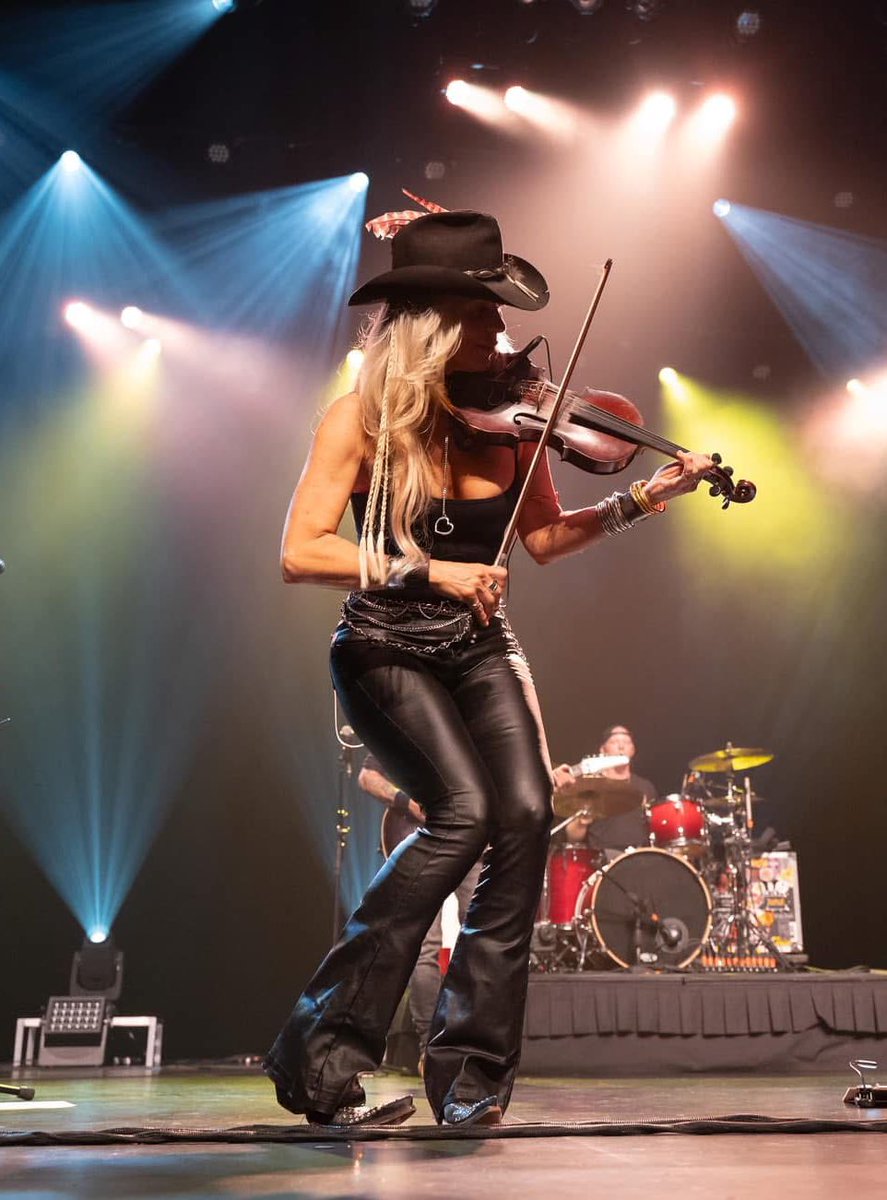 It’s been a while yall &amp; guess what - “I’m Cancer Free!”
linktr.ee/Rachelstacy
New music coming soon. 

#imback