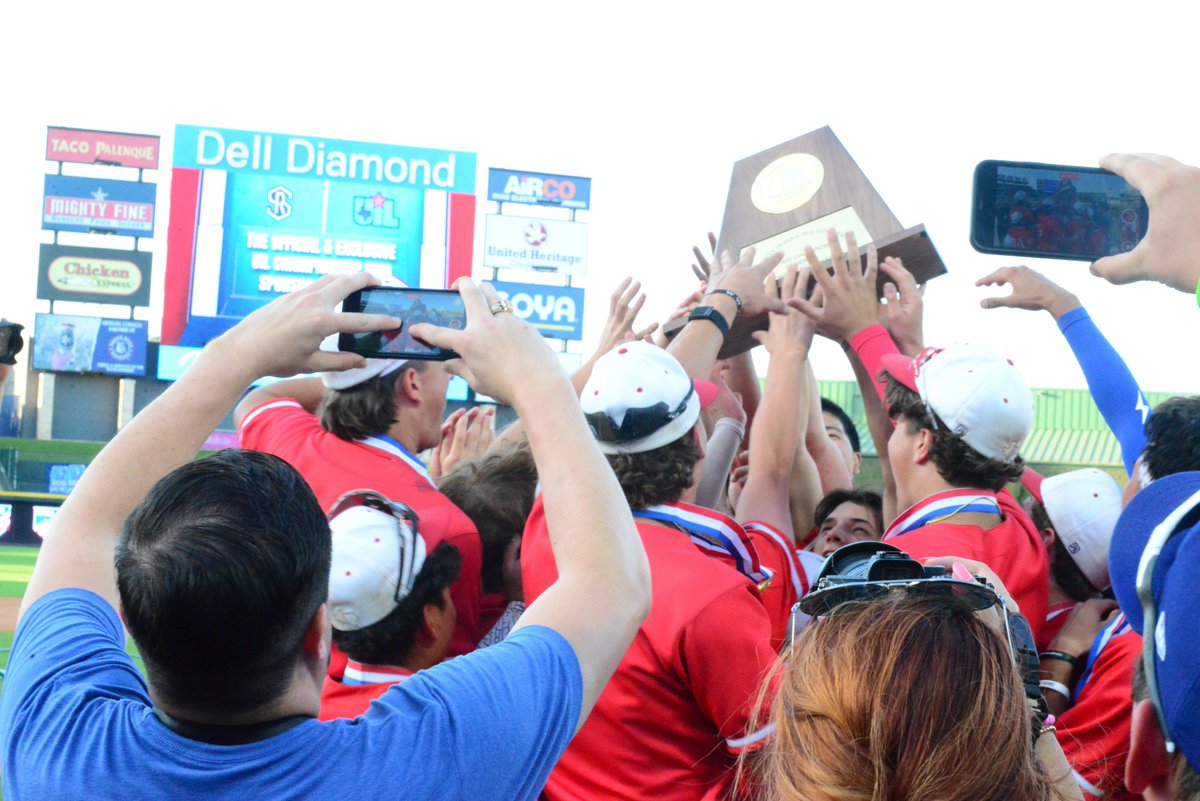GMsportsmedia1's tweet photo. UPDATED STORY: Grapevine holds off Kingwood Park, secures second straight baseball state title. 3rd title in program history. 

@Gvinebaseball 76-8 record over the past two seasons!

“It’s been really fun to be a part of. It’s kind of surreal. We went to the regional semifinals the year before last, won it last year and knew we had a target on our back. We handled it well and still knew it was going to happen, and we still ended up 36-3 and state champs again. It’s not easy to do.”

https://t.co/oI9oJcAsCx

#txhsbaseball #DFW #Grapevine #UIL #UILState #Texas #baseball #highschoolbaseball @Gosset41 @KennyMatthews @FridayNghtGlory @GCISD_Athletics @Jwebgcisd @benchen2025 @RealNolanRuth @uiltexas