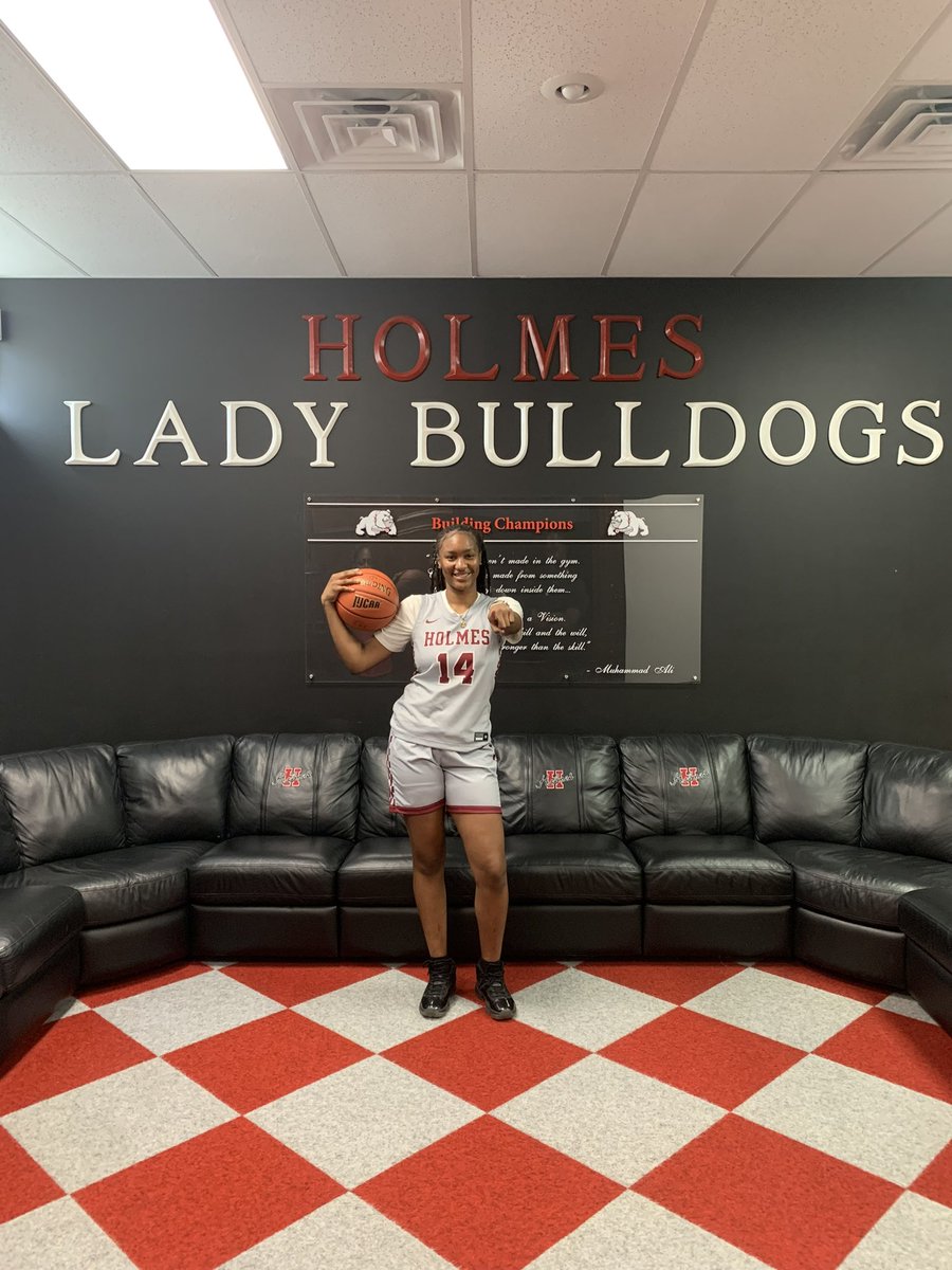 After a great conversation and visit with Coach Goodnight, I am extremely grateful to receive a offer from Holmes CC!  #gobulldogs