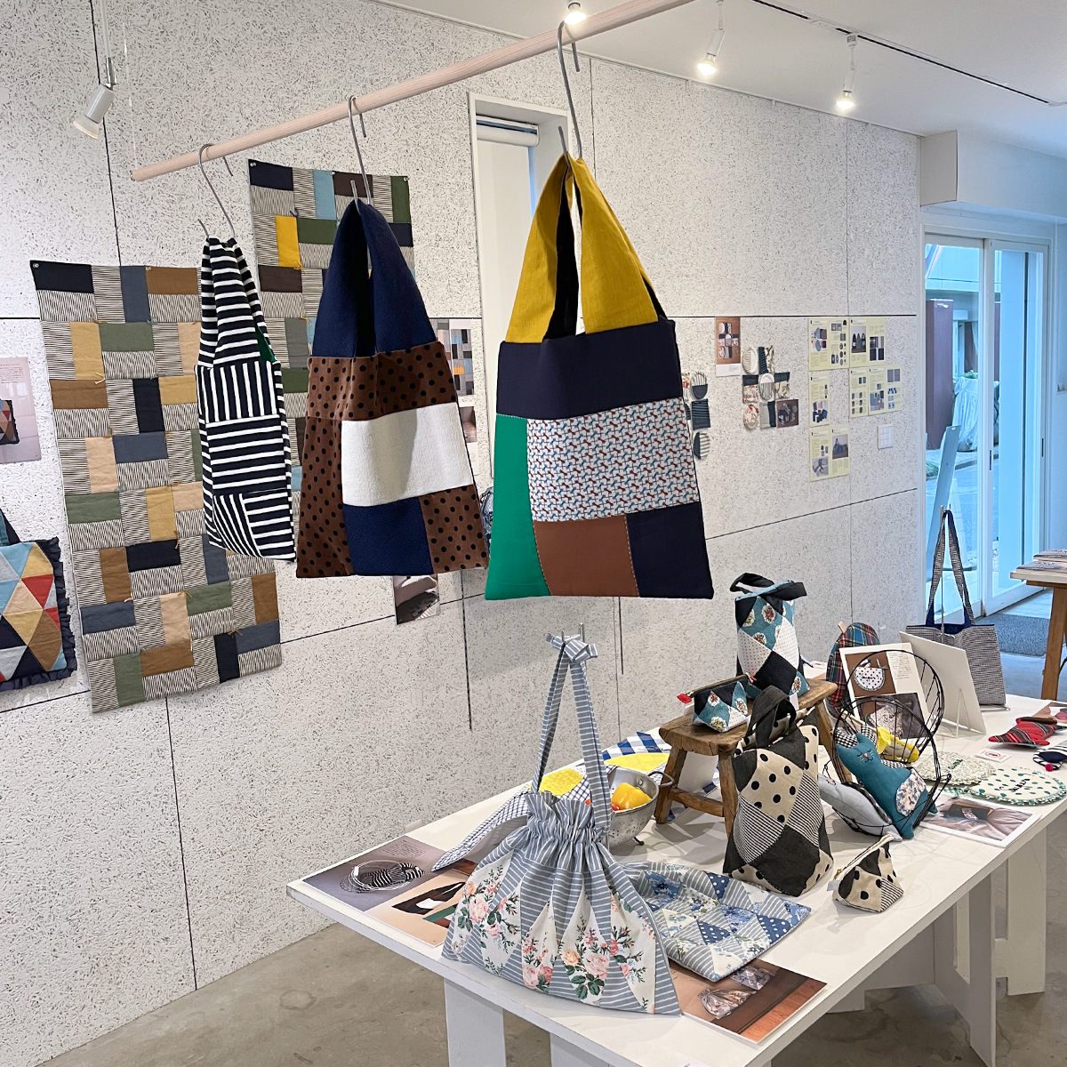 東京校で活躍中の遠藤亜希子先生の作品展、「ちいさなアトリエ展 ＋ 