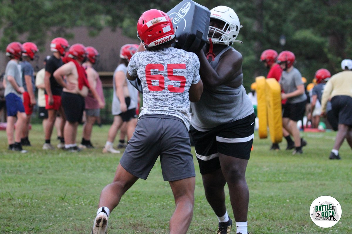 Our big boys putting in work on Day 1 at #BattleAtTheRock Camp. Looking forward to Day 2! Get Tougher, Get Better! Compete!
#OKGs 
<a href="/Matttur/">Matt Turner</a> <a href="/COACH_ESPI/">Gil Espinoza</a> <a href="/CoachJimboHale/">Jimbo Hale</a> <a href="/ZachJohnson58/">Zach Johnson</a> <a href="/CoachJoeyRider1/">joey rider</a> <a href="/BattleCamp_OL/">GACA Battle at the Rock Trench OL/DL Camp</a>