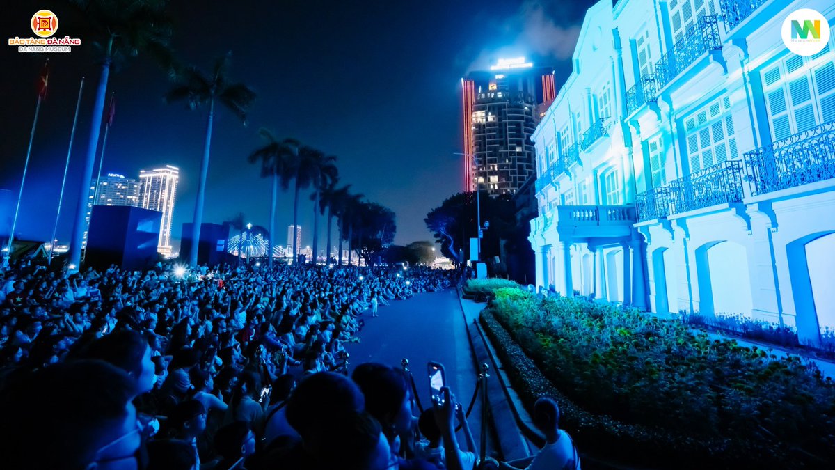 DaNangMuseum's tweet photo. To create a welcoming space for everyone to learn, connect, and enjoy culture, the Da Nang Museum has introduced a special program: a 3D mapping film screening titled The Story of Da Nang.
#visitmuseumsmw #DaNangmuseum #Museumweek2025 https://t.co/q8KJR2CTY2