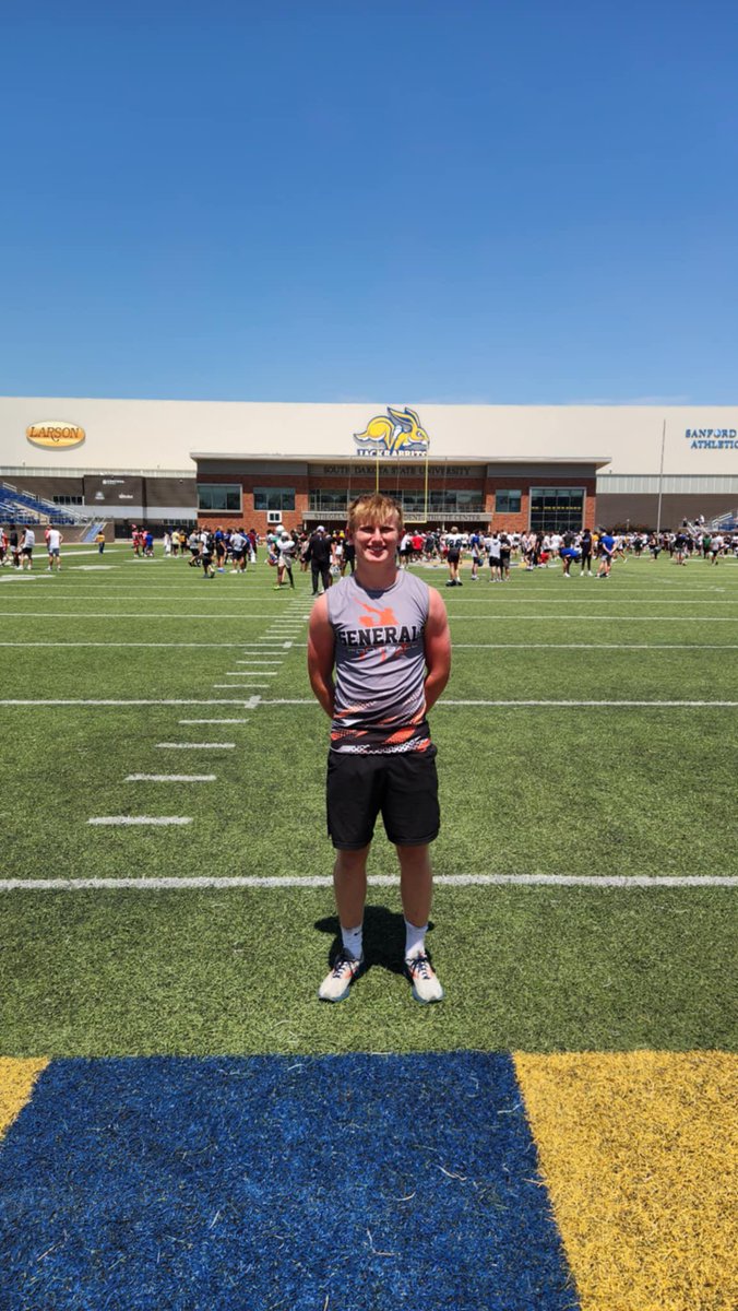 DawsonKreykes's tweet image. Had a fun time competing at the @GoJacksFB camp yesterday. Great camp with lots of competition! #GoJacks 🐰🏈