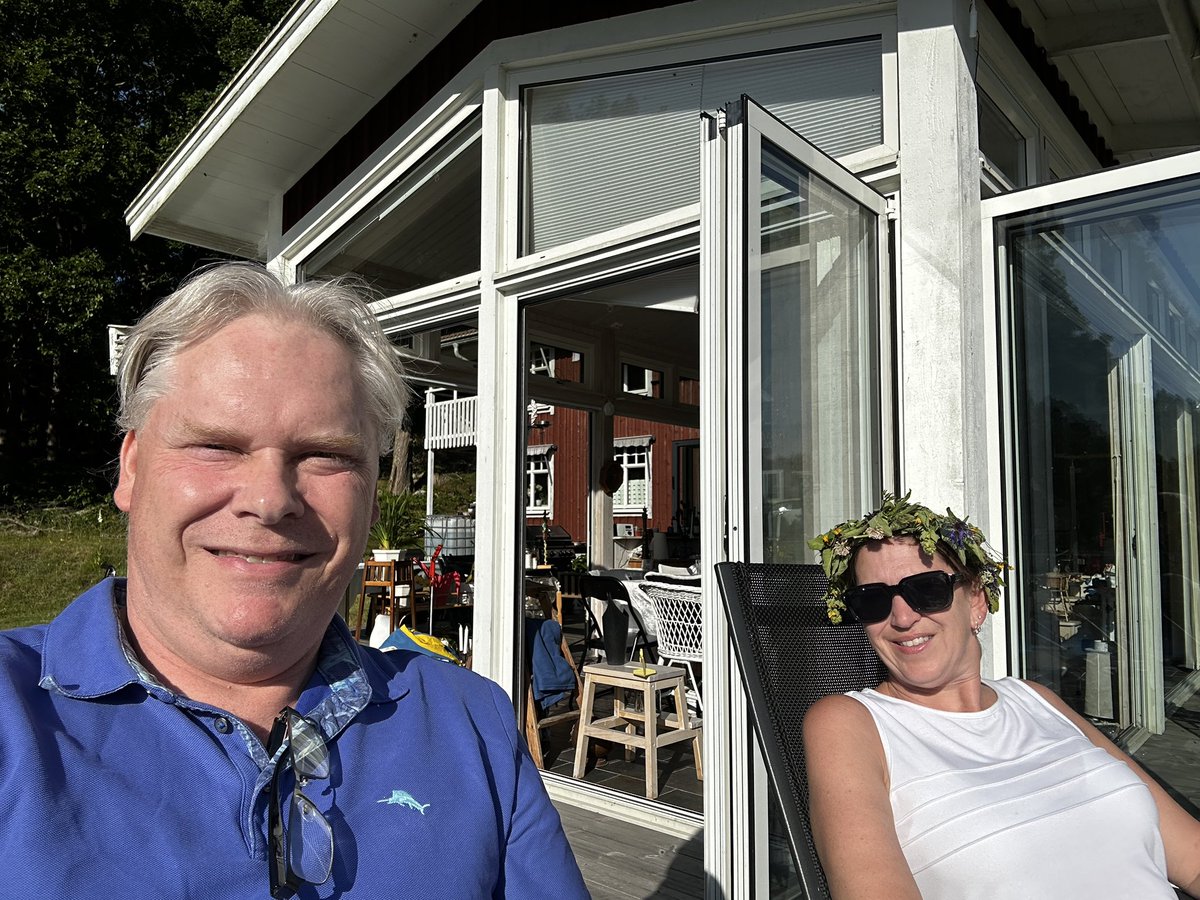 mnjohan's tweet image. 2nd day!  Midsommar festivities continues! #sill #nubbe #sunshine