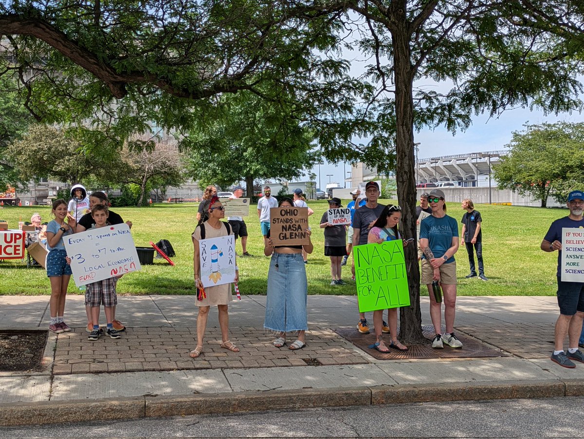 condormorris's tweet image. Protest at Willard Park today in Cleveland against cuts proposed in federal budget that could mean 500+ NASA Glenn Research Center staff laid off in Cleveland area: