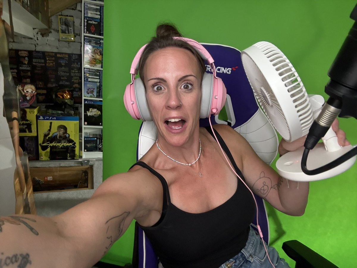 💚 kick.com/thegebs24
Calling all of my fans! Come and cool me down LIVE on stream. See what I did there? I should just leave….