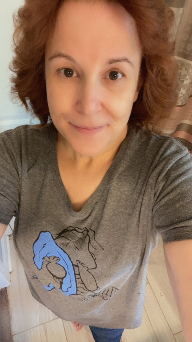 The #OOTD is brought to you by my favorite Peanuts character Linus &amp; having lunch with my bestie 🥰