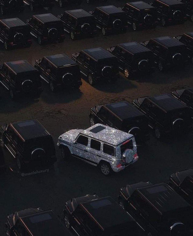 Yay ve Terazi burcu birinin hayatına giriyor.