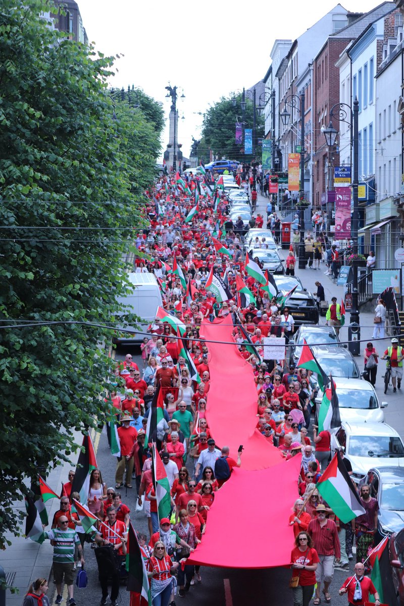 Derry is Red for Gaza.

Genocide Is our Red line. 

Red Alert to End the Genocide and stop the wilful starvation of millions by Israel backed by Trump.