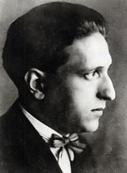 21 June 1899 | Czech Jewish composer Pavel Haas was born. Student of Leoš Janáček. Among his notable works are song cycles &amp; string quartets. In 1941 he was imprisoned in #Theresienstadt Ghetto where he also composed.

Pavel Haas was murdered in #Auschwitz on 17 October 1944.
