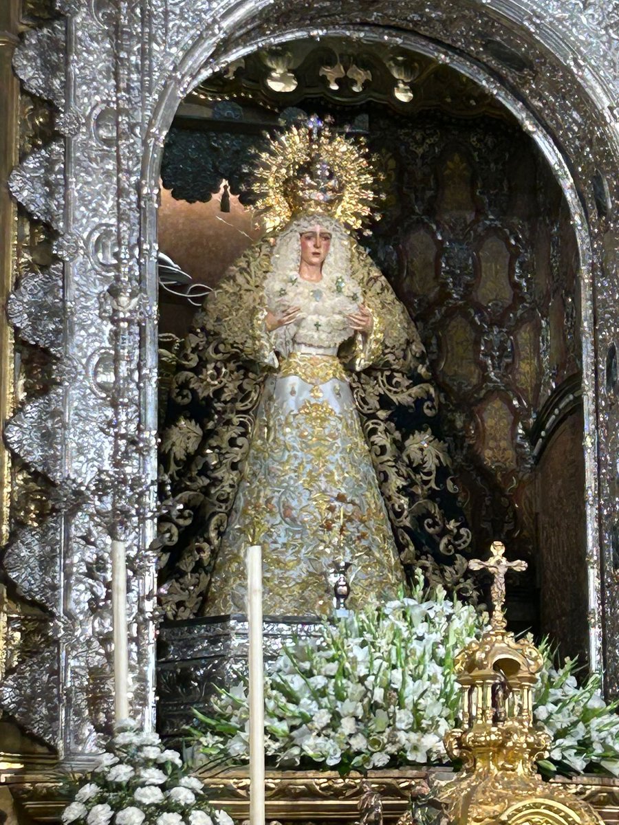 Sevillainf's tweet photo. Imágenes de la Macarena tras volver al culto y realizarse el retoque de las pestañas. 
📸📸📸 @PepeMasai 
#Macarena #Sevilla https://t.co/aEBbCRD7ji