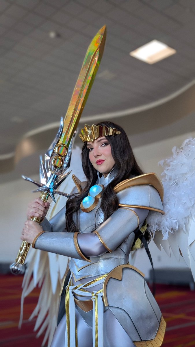 Find me on the show floor at MagicCon Vegas all day as Elspeth! #Sponsored #MCVegas <a href="/wizards_magic/">Magic: The Gathering</a>

I'll also be live on the Mana stage for the @benbatemanmtg Chaos Draft at 11:30!