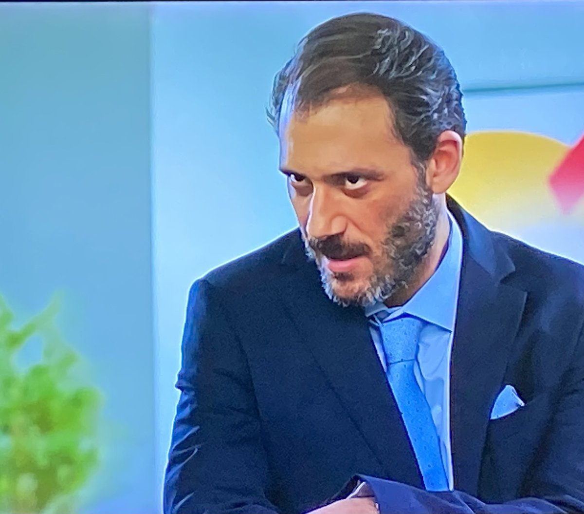 Ολα τα λεφτά , το παίξιμο του Αντίνοου με το βλέμμα του ! 🤣 #MamaStaKryfa