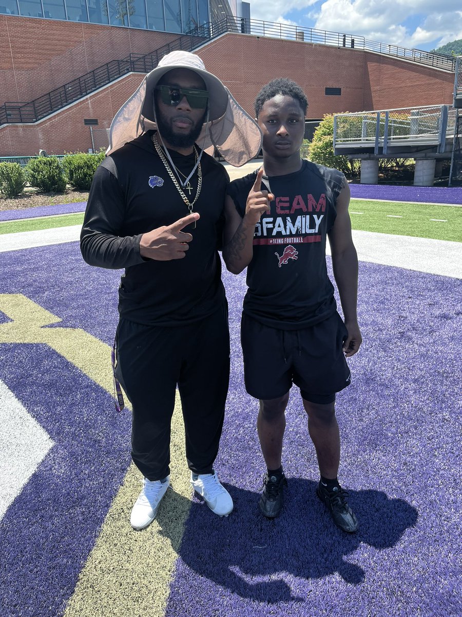 JamarcusHarper's tweet image. I had a great day @WCU
@CoachDickey_12 @CoachSmall28 @coach_kight15