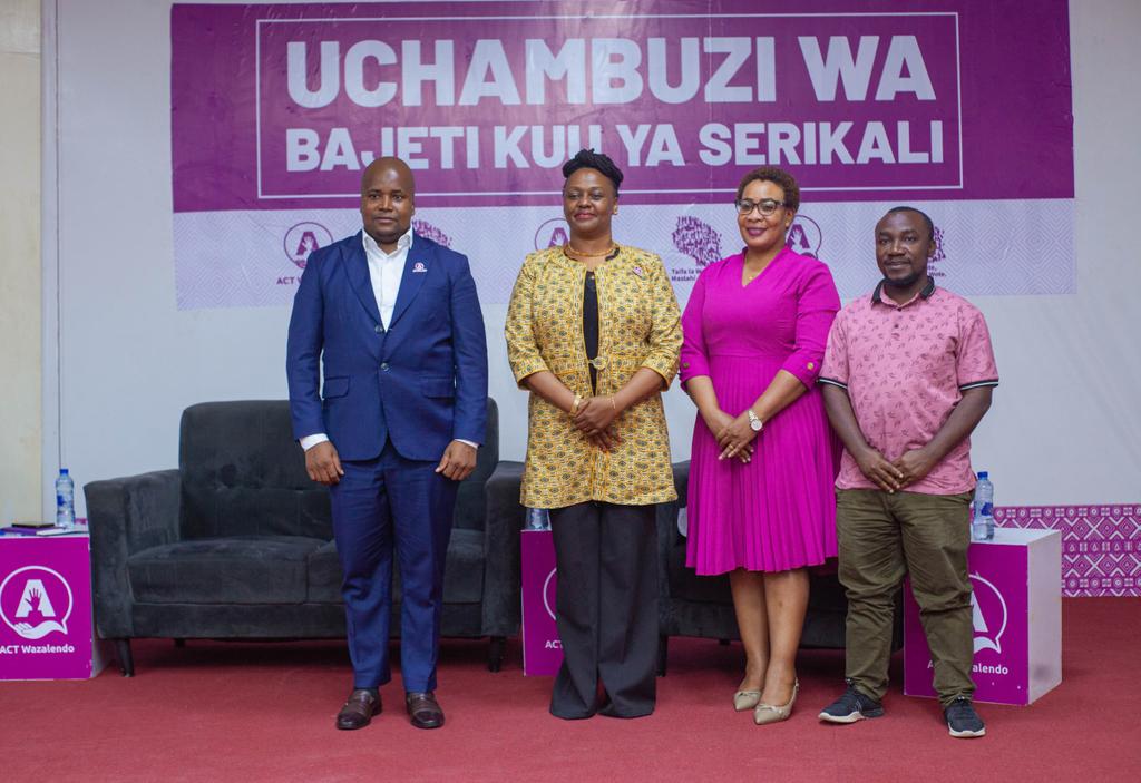 Wasemaji wa Kisekta (@actbarazakivuli) on Twitter photo Leo Juni 21, 2025 Kiongozi wa <a href="/ACTwazalendo/">ACTWazalendo</a>, Ndugu <a href="/SemuDorothy/">Dorothy Semu</a> ameongoza uwasilishaji wa Uchambuzi wa Bajeti Kuu Serikali uliofanyika katika Ukumbi wa Hakainde Hichilema; Makao Makuu ya ACT Wazalendo Magomeni Jijini Dar es salaam.
Ukiweka kando KC, Waziri Mkuu Kivuli, Ndugu Leo Juni 21, 2025 Kiongozi wa <a href="/ACTwazalendo/">ACTWazalendo</a>, Ndugu <a href="/SemuDorothy/">Dorothy Semu</a> ameongoza uwasilishaji wa Uchambuzi wa Bajeti Kuu Serikali uliofanyika katika Ukumbi wa Hakainde Hichilema; Makao Makuu ya ACT Wazalendo Magomeni Jijini Dar es salaam.
Ukiweka kando KC, Waziri Mkuu Kivuli, Ndugu