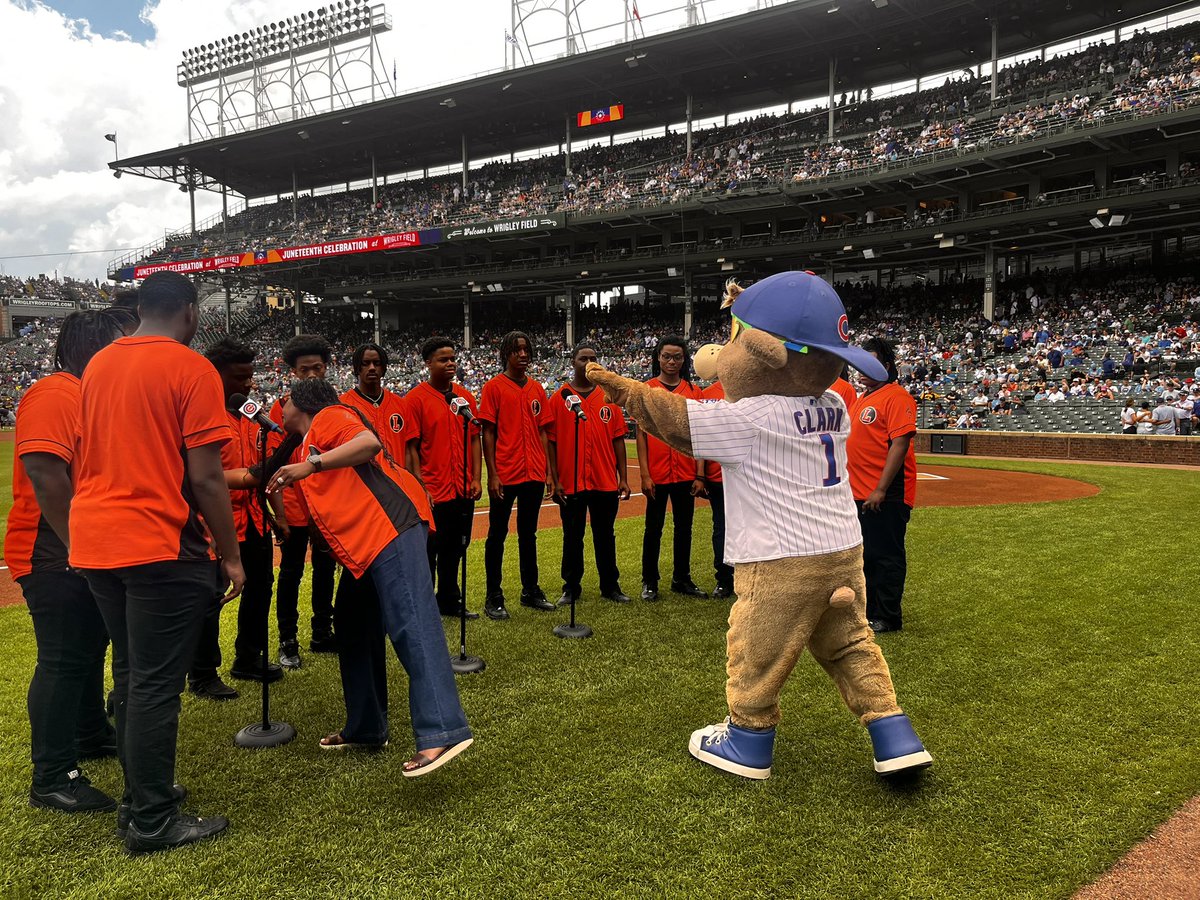 Shaka (@rawls06) on Twitter photo It’s not the stage, it’s what you do off of the stage that get you on the stage. Thanks <a href="/Cubs/">Chicago Cubs</a> for having the boys. It’s not the stage, it’s what you do off of the stage that get you on the stage. Thanks <a href="/Cubs/">Chicago Cubs</a> for having the boys.