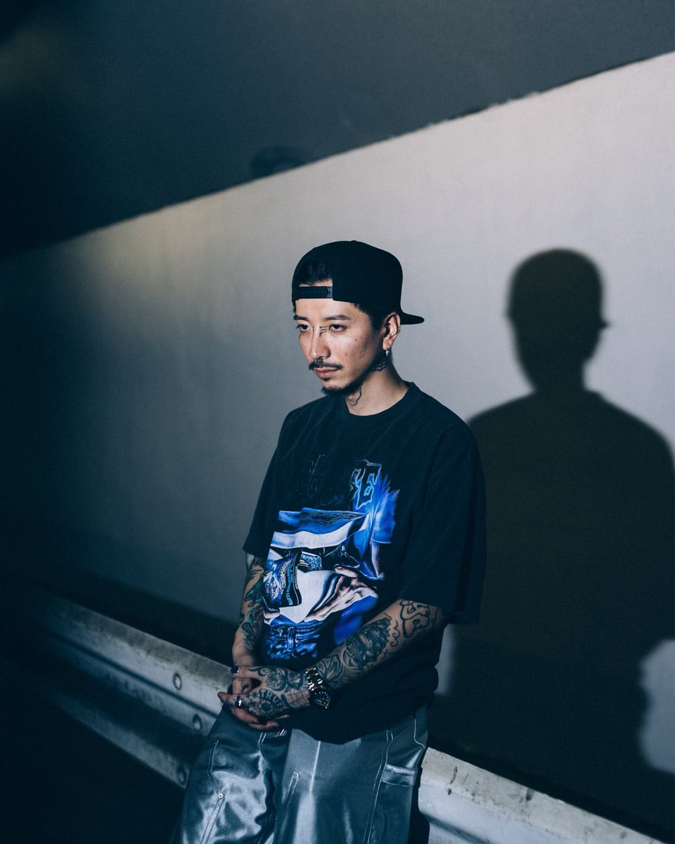 FRINGE™ VIDEO SHOP tweet media