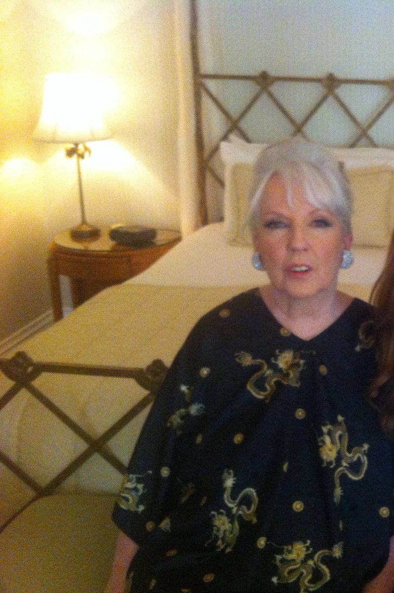 Ok, pero porque la mamá de Mariah Carey se parece a una vieja Taylor Swift?