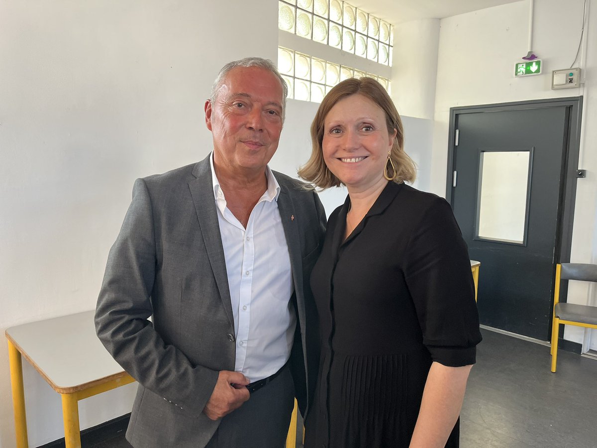 Merci 👏 <a href="/YaelBRAUNPIVET/">Yaël Braun-Pivet</a> pour ces échanges directs avec les élus et les militants <a href="/Horizons_SB22/">Horizons Saint-Brieuc</a> <a href="/d_horizons/">Horizons | Côtes d’Armor (22)</a> <a href="/HorizonsLeParti/">Horizons</a> <a href="/EPhilippe_LH/">Edouard Philippe</a> <a href="/ChristopheBechu/">Christophe Béchu</a> : proportionnelle, place des femmes #municipales2026 , droits d’expression des députés <a href="/KarineGuguen/">Karine Guguen 🇫🇷🇪🇺</a> , <a href="/joannicmartin/">Joannic Martin</a>