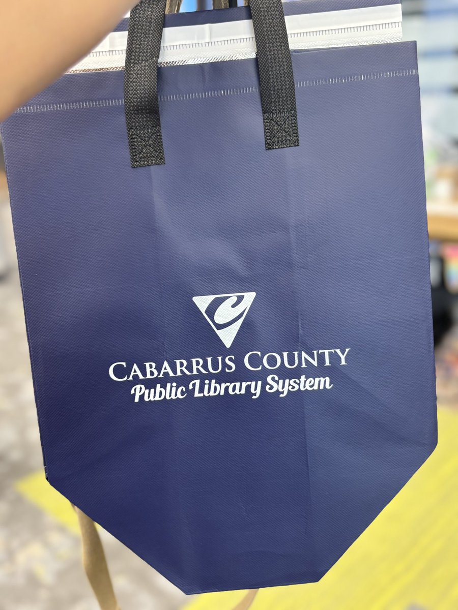 Emily Fɾαɳƈιʂ (@emilyfranesl) on Twitter photo Have you signed up at your local library?!?
#summerreadingchallenge at the library is a way to support them and have some sort of reading accountability 🤷🏽♀️
And…you might get a prize! I got this nice <a href="/CabarrusCounty/">Cabarrus County NC</a> tote
#PD4uAndMe Have you signed up at your local library?!?
#summerreadingchallenge at the library is a way to support them and have some sort of reading accountability 🤷🏽♀️
And…you might get a prize! I got this nice <a href="/CabarrusCounty/">Cabarrus County NC</a> tote
#PD4uAndMe