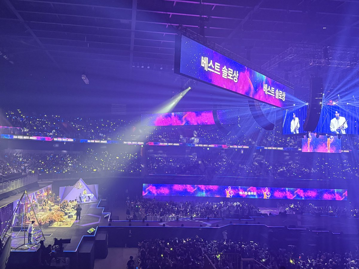 do0_lluvia's tweet photo. 🥹🥹🥹베스트 솔로상 수상자 도영이야🥹🥹🥹 https://t.co/ghX7BMkHCy