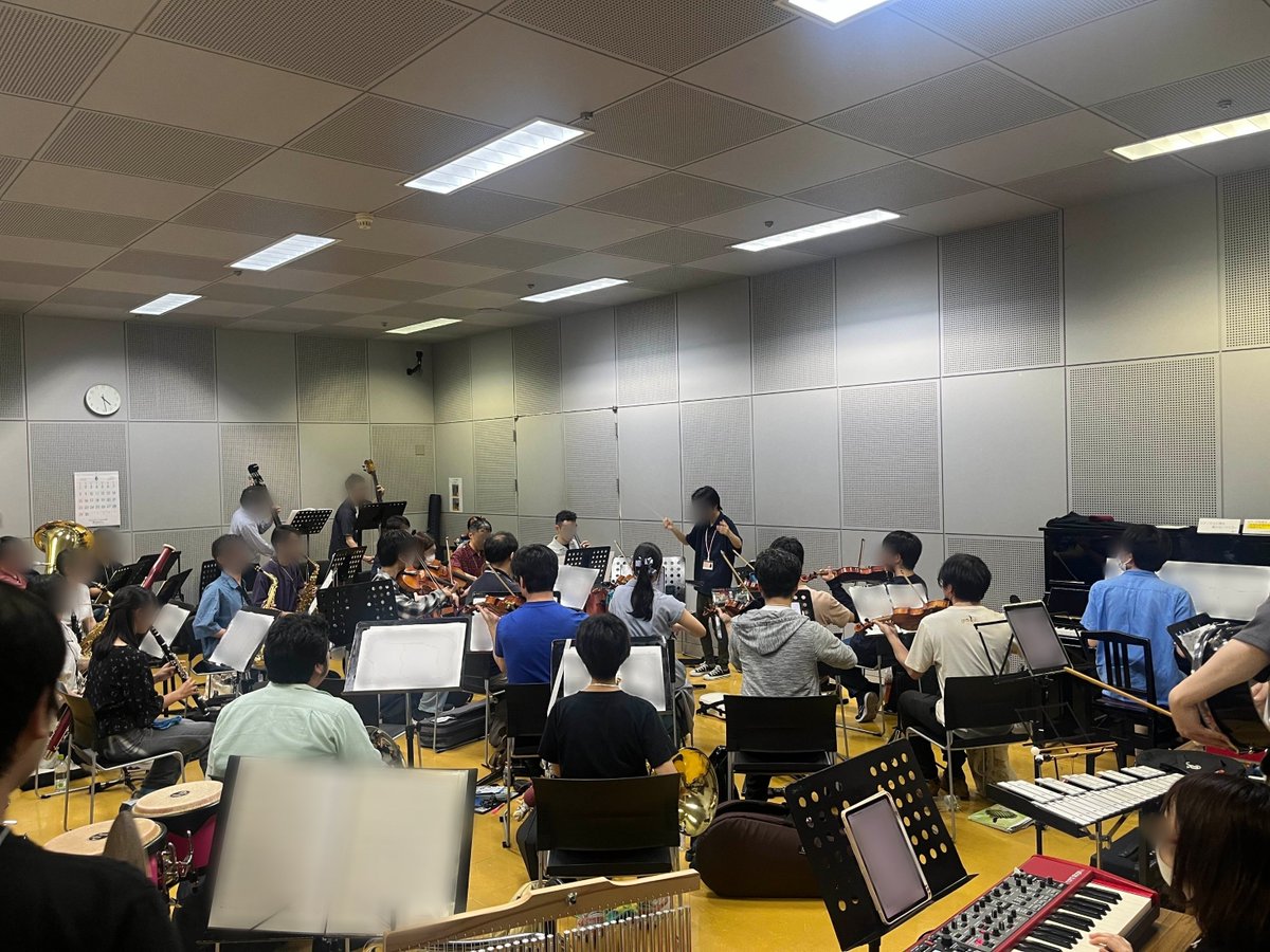 LTO_Orchestra's tweet image. 本日、4回目の練習がありました。今日もチェロの方が見学にいらしてくださいました。宣伝効果……??🤔
弦楽器まだまだ募集中です!!気になる方はDMにてご連絡ください。
#ミリオケ #LTO_01