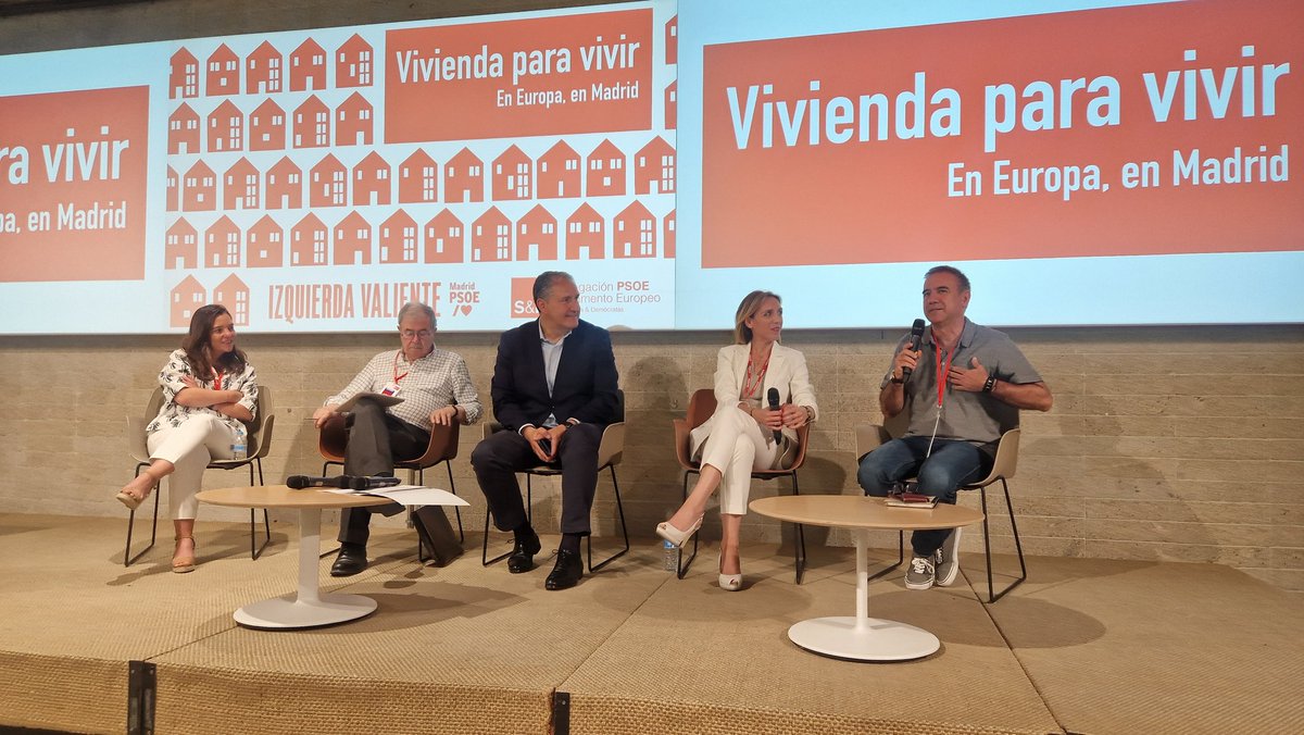 La vivienda es un derecho. Las mujeres tenemos más dificultades en su acceso. Ayuso olvida a las madres solas, el rostro de la pobreza. Y también a las víctimas de violencia de género, que cuando salen de los centros de acogida se van a la calle muchas veces.
#viviendaparavivir