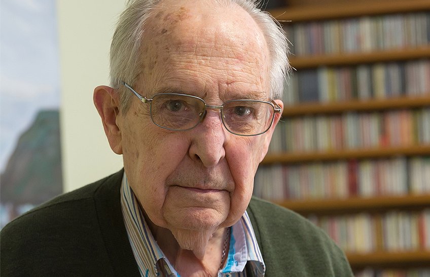 Escuela de Arquitectura (@etsaunav) on Twitter photo Fallece Ignacio Araujo, primer director de la Escuela de Arquitectura de la <a href="/unav/">Universidad de Navarra</a>.
D. E. P.
👉unav.edu/noticias/-/con… Fallece Ignacio Araujo, primer director de la Escuela de Arquitectura de la <a href="/unav/">Universidad de Navarra</a>.
D. E. P.
👉unav.edu/noticias/-/con…