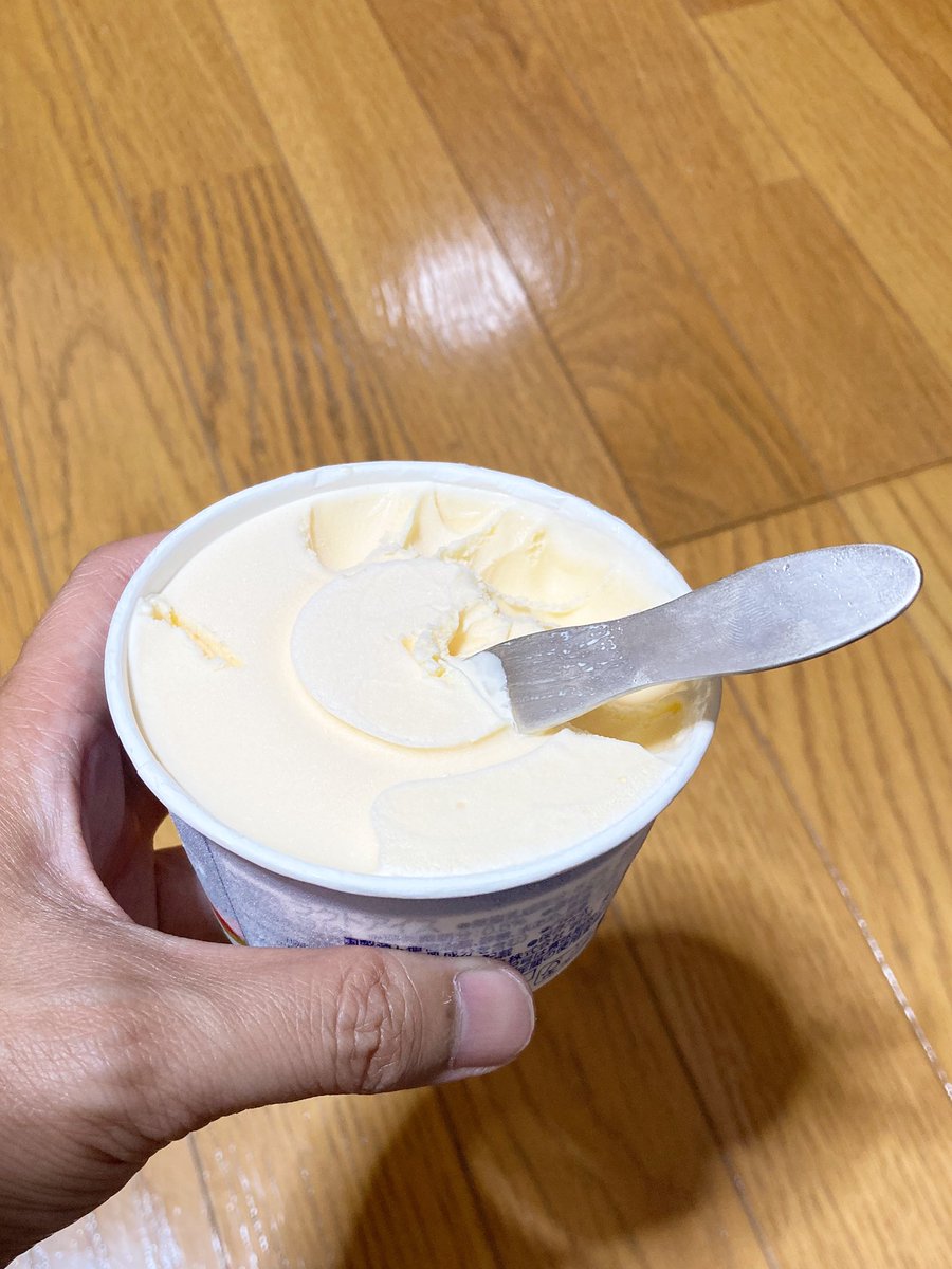 NativeToy's tweet image. アイスクリーム食べたくて、銀でアイスクリームスプーン作った🍨🥄