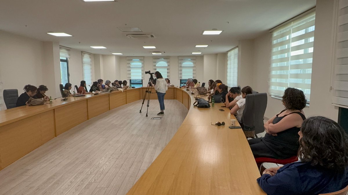 tjamerkezj (@tjamerkezj) on Twitter photo 3emin Konferansa me ya Platforma Yekîtiya Jinên Kurd a bi şîara "Bi Yekîtiya Jinên Kurd Ber Bi Yekîtiya Neteweyî Ve" roja yekemîn bi pêkanîna kargehên weke "di parastin çanda kurdî de rola jinê, di avakirina aştî û civakî a demokratîk de rola jinê" bi dawî bû.
<a href="/JinKurdYek/">Platforma Yekîtiya Jinên Kurd</a> 3emin Konferansa me ya Platforma Yekîtiya Jinên Kurd a bi şîara "Bi Yekîtiya Jinên Kurd Ber Bi Yekîtiya Neteweyî Ve" roja yekemîn bi pêkanîna kargehên weke "di parastin çanda kurdî de rola jinê, di avakirina aştî û civakî a demokratîk de rola jinê" bi dawî bû.
<a href="/JinKurdYek/">Platforma Yekîtiya Jinên Kurd</a>