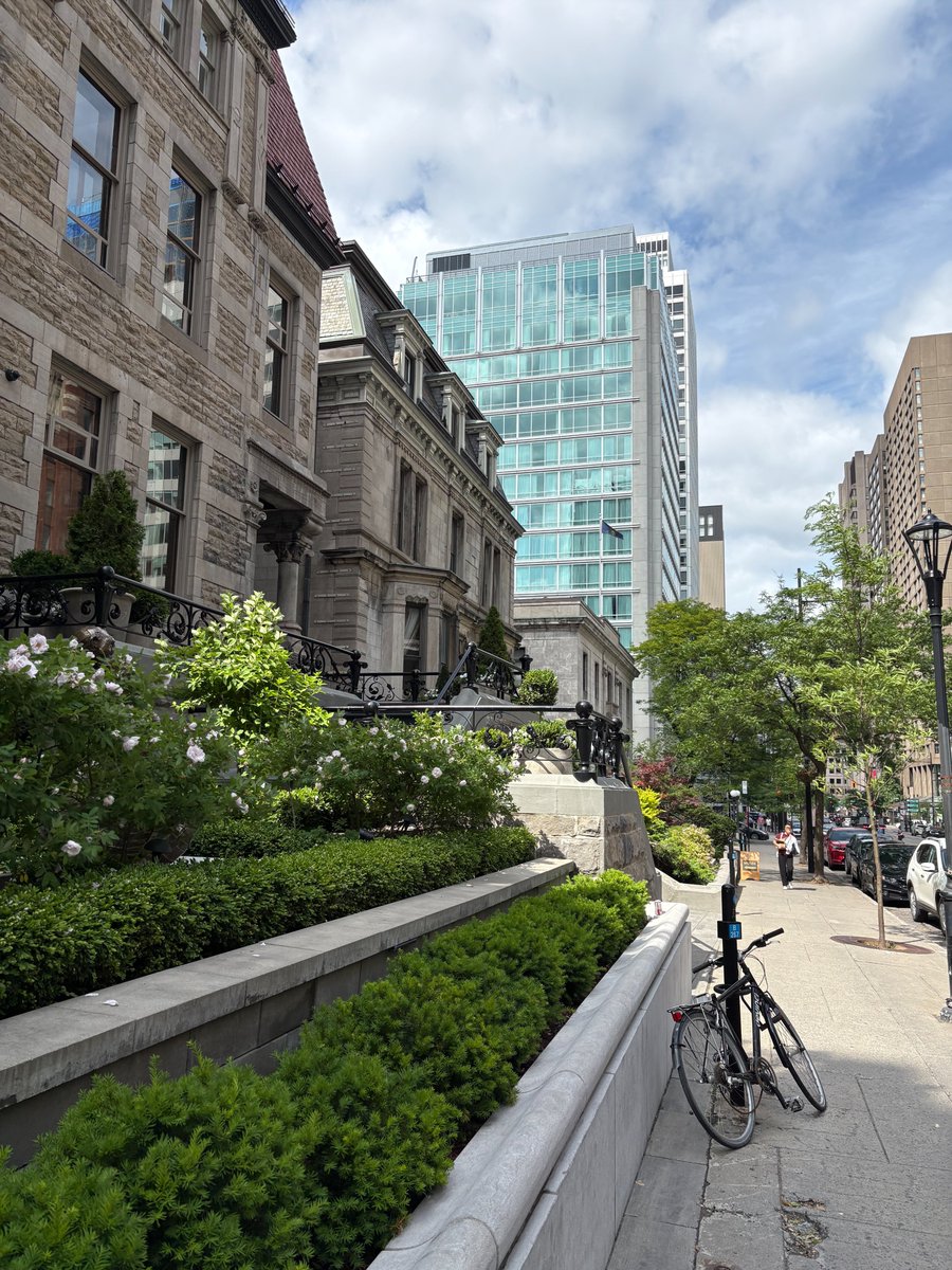 Alex Mayhew tweet media