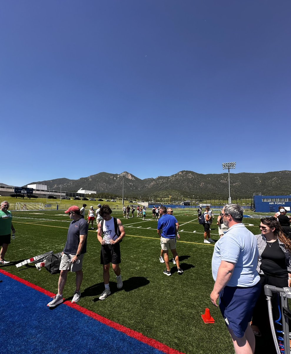 BrockAndersen08's tweet image. Had an awesome time at the Air Force Academy yesterday. Thanks @CoachLobotzke for coaching me up, I learned a lot!!
@Brian_Knorr