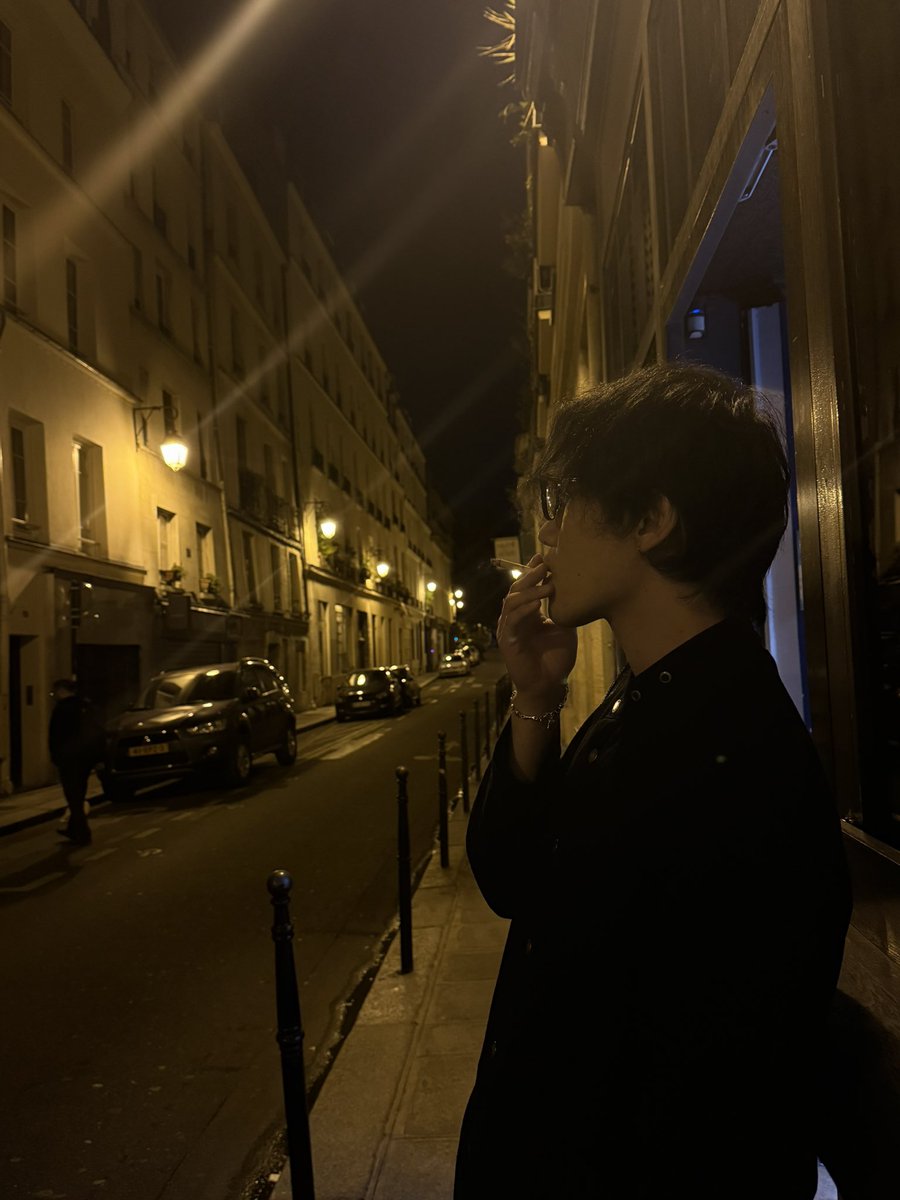 Sorry, but how do I get permanent residency in Paris?

The vibe here is intoxicating 🙂‍↔️
