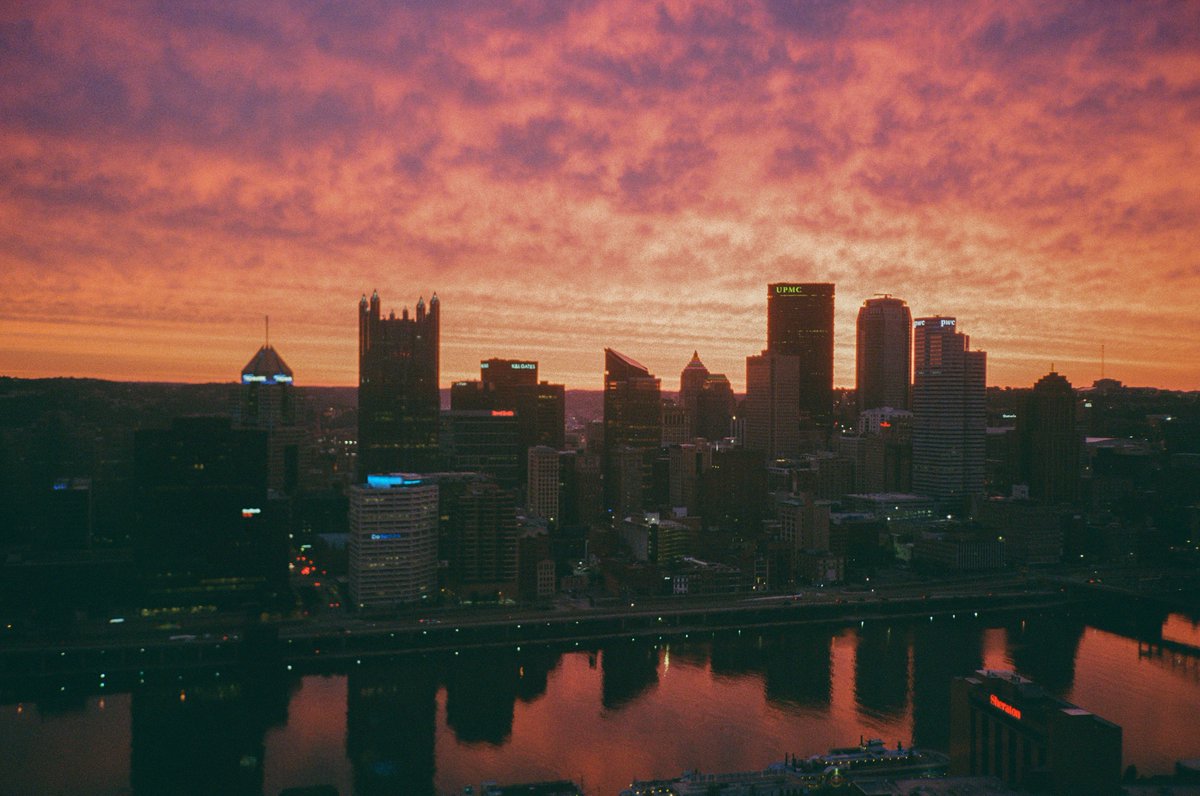 Got some film scans back recently with some really scenes from the last month in #Pittsburgh, and this sunrise was one of them. The color was so vibrant...one of the best sunrises of the year for sure. Captured this on a Canon OWL 35mm point and shoot and Kodak Ultramax 400 film.