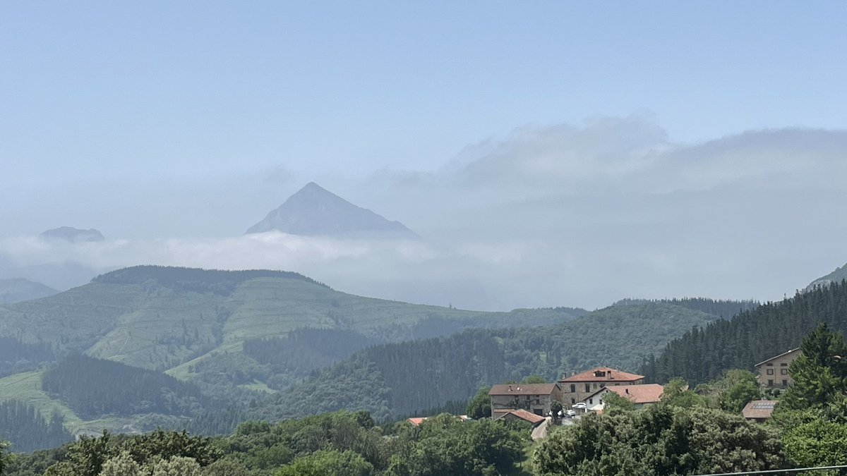 Durangaldera lainoa ikusten da Udalatik #Anboto <a href="/Euskalmet/">Euskalmet</a> <a href="/eguraldia/">Eguraldia ETB1</a>