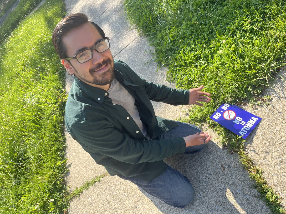 danielatonna's tweet photo. I’m running a clean campaign for Poughkeepsie Ward 8. Sadly, my opponent (who ran for office as a Republican 6 times) is using Trumpian tactics to attack me. I’ll stay focused on the issues that matter to residents. Voters will reject negativity on 6/24 🗳️ https://t.co/UQ4WG6GRLp https://t.co/LaFKqR4UqE