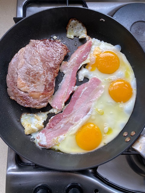 #desayuno #pensandolobien <a href="/radiomitre/">Radio Mitre</a> <a href="/BirmajerOk/">Marcelo Birmajer</a> <a href="/fernandezdiazok/">Jorge Fernández Díaz</a>