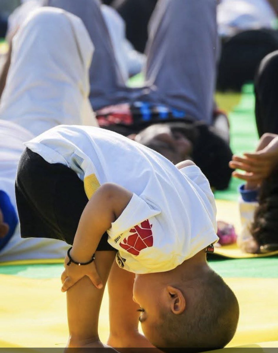 When flexibility meets innocence.

#InternationalYogaDay
