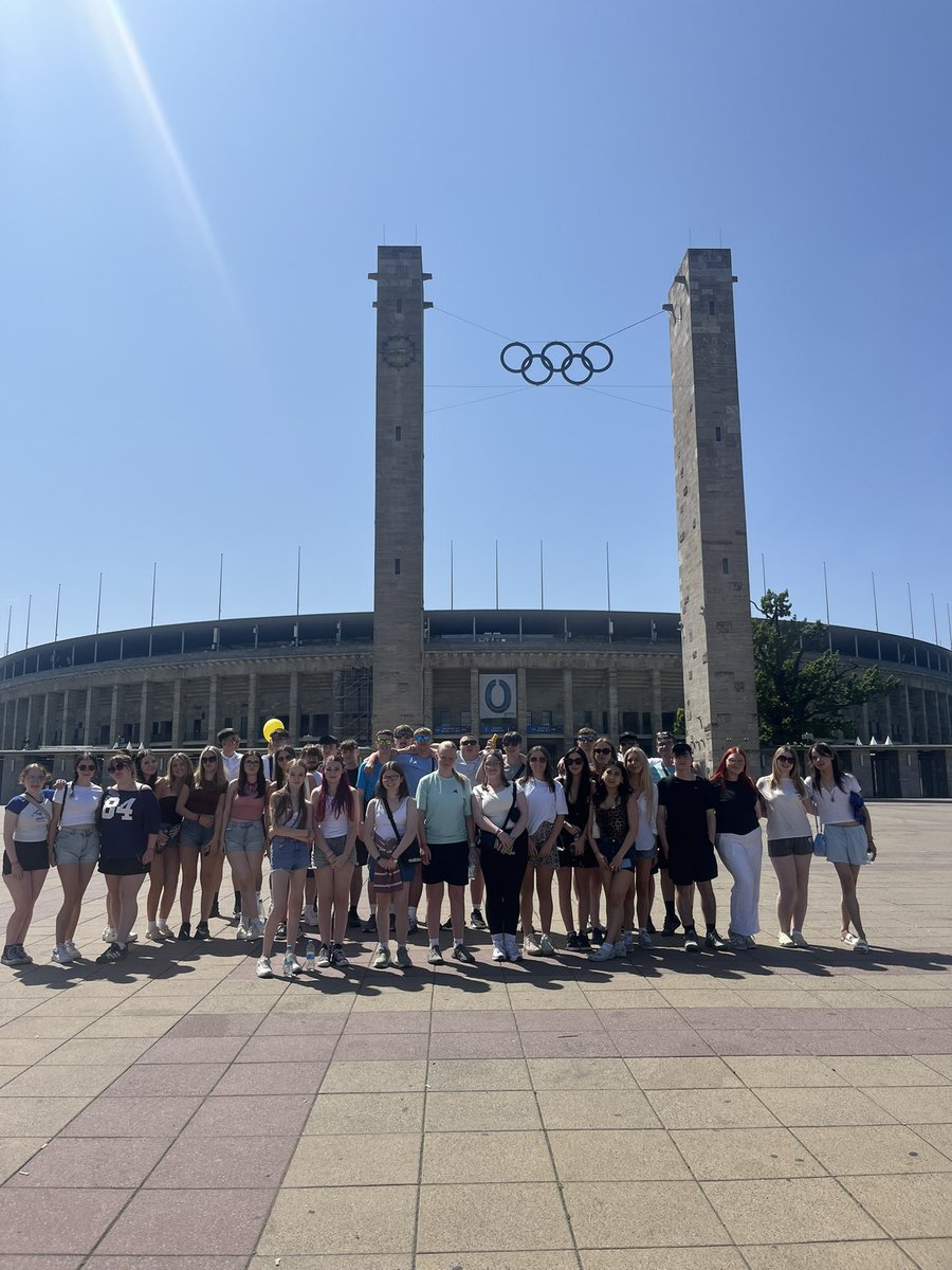 Team pic before exploring the history of the Olympic Stadium! #BerlinGHS