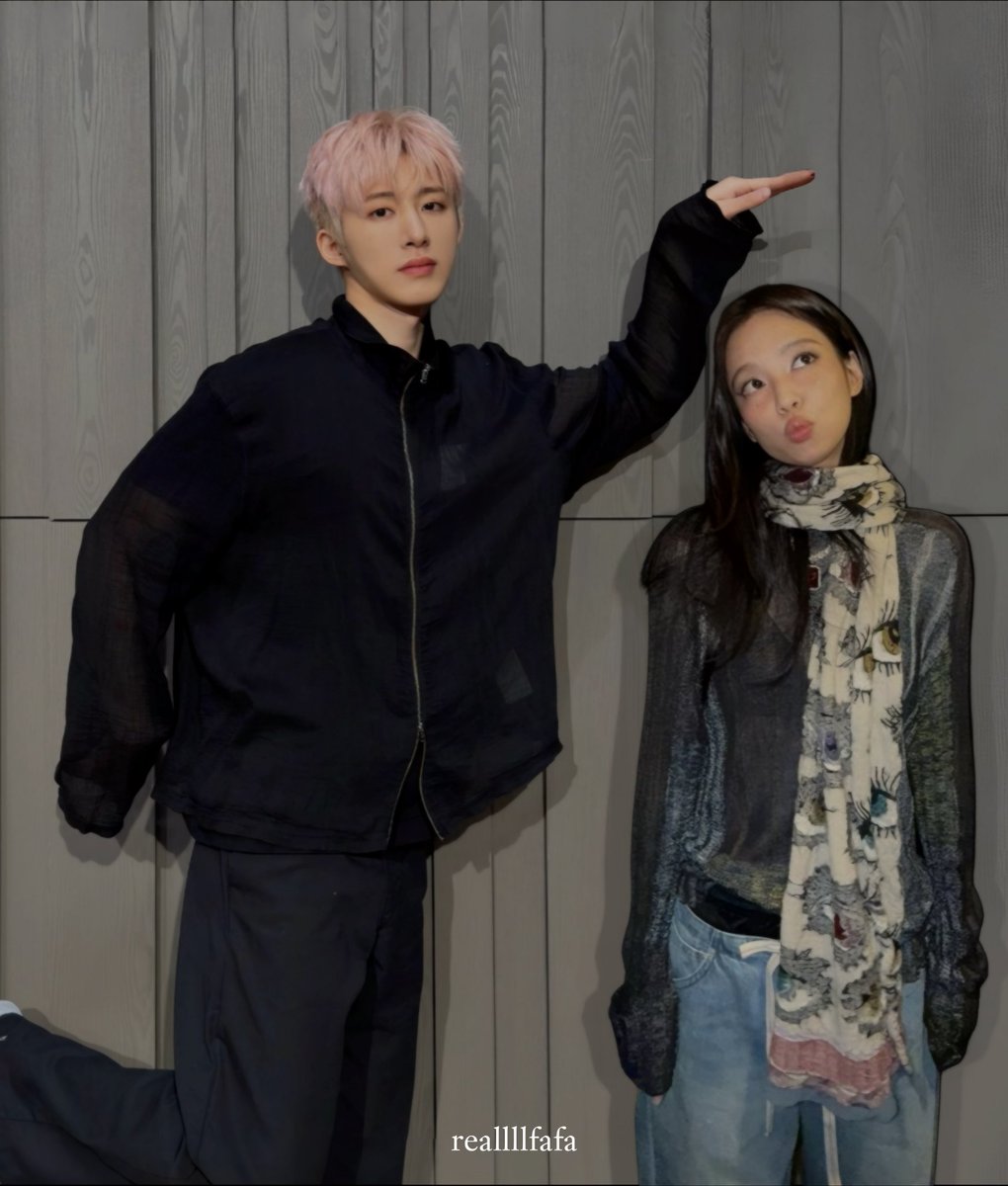 2216_zip's tweet photo. 5.8ft bf vs 5.3ft gf
every short girl needs a tall bf 🫶🏻
#jenbin https://t.co/IBnZdi9tYj