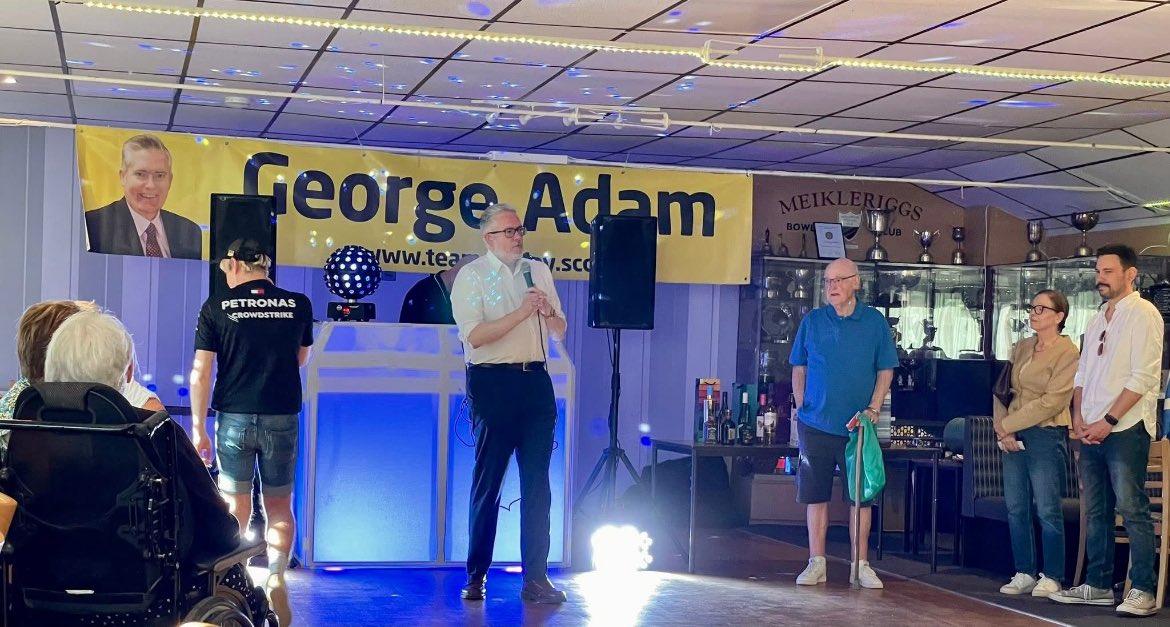 Think my grand kids had a ball at our #TeamPaisley fundraiser last night.   Had a wee Back to the Future moment when I saw them doing the same things that their mum and Uncle James did at these events.   Suppose I’m just getting aulder.  😜🤣🤣💕