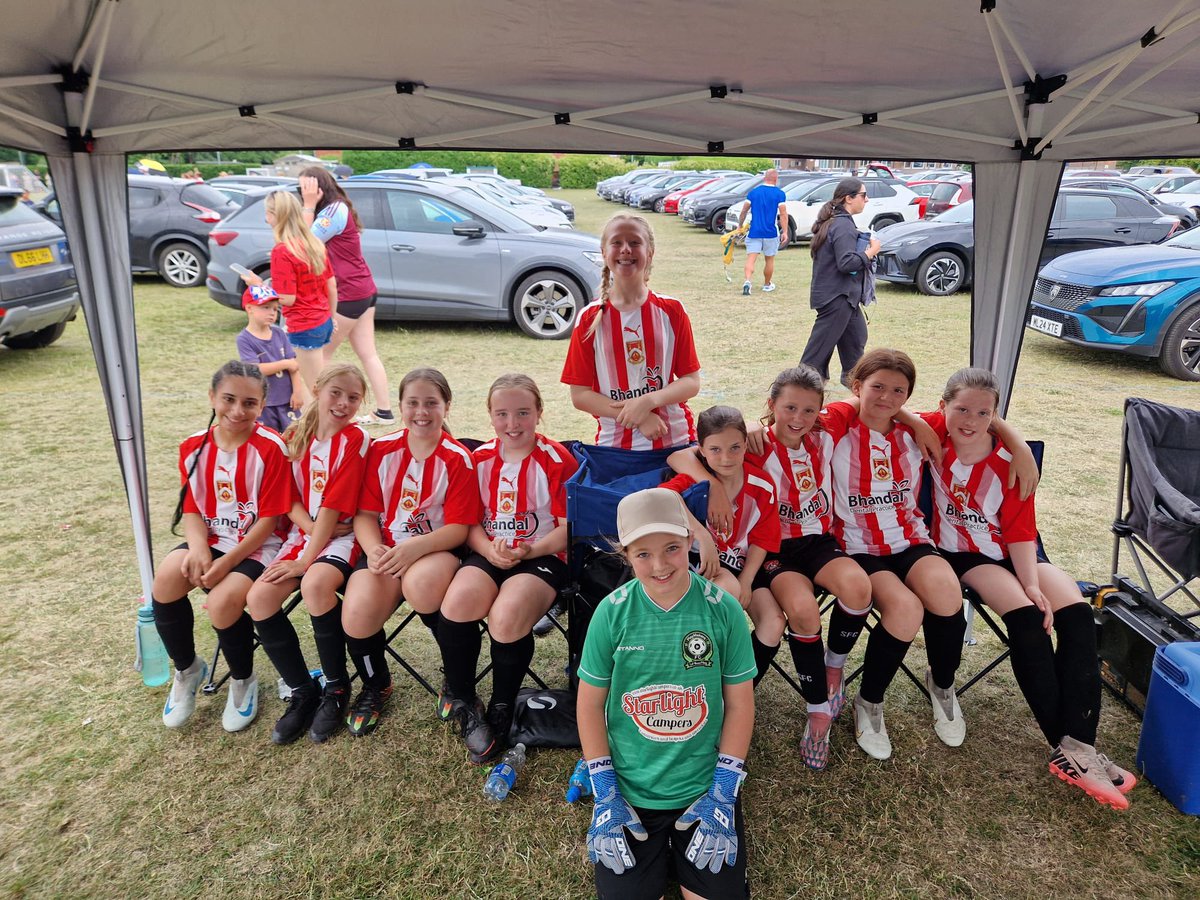 Our new under 12s got off to a fantastic start to life in red and white at a tournament this morning, and were really unlucky not to advance out the group stages! 

We can’t wait to see you thrive with us this season ❤️🤍

#StourbridgeWFC | #Glassgirls