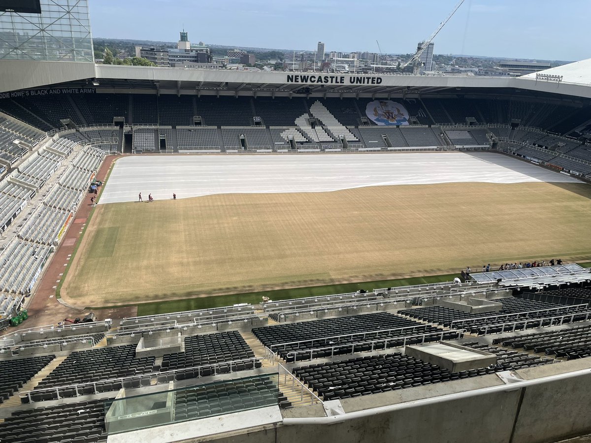 WASNAPPER's tweet image. Mr Fender done &amp;amp; dusted, now the ground staff working hard on getting the new pitch immaculate again for next season