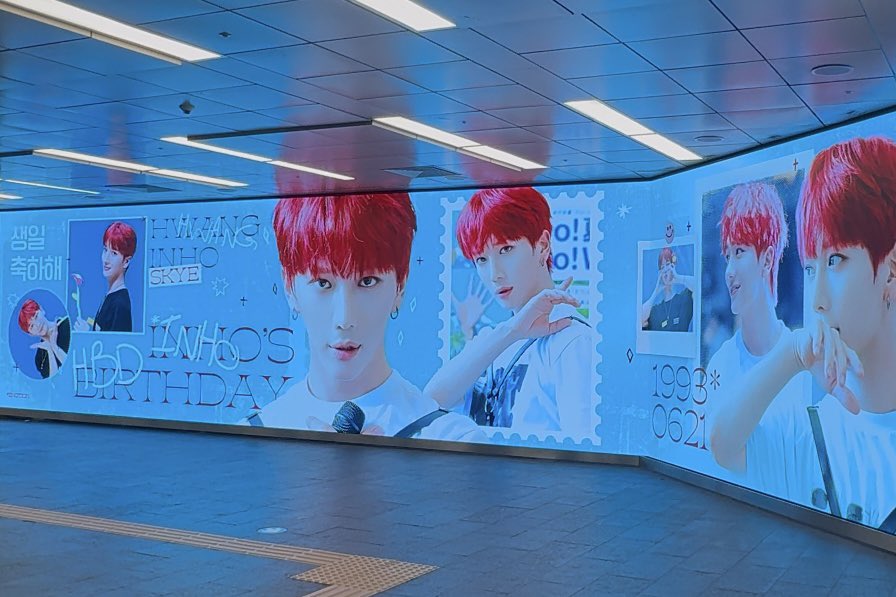 모모 tweet media