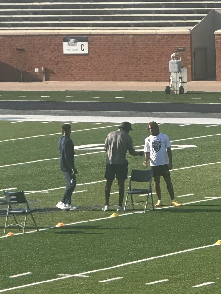 DMimms2007's tweet image. At the Clay Helton Elite Camp in Statesboro today. Looking forward to some great comp and mentorship! #GATA #Co2026
The WR you’ve been looking for @GSAthletics_FB
#newtonboyz #seniorsyearloading #culture
@NewtonFBRecruit @RecruitGeorgia