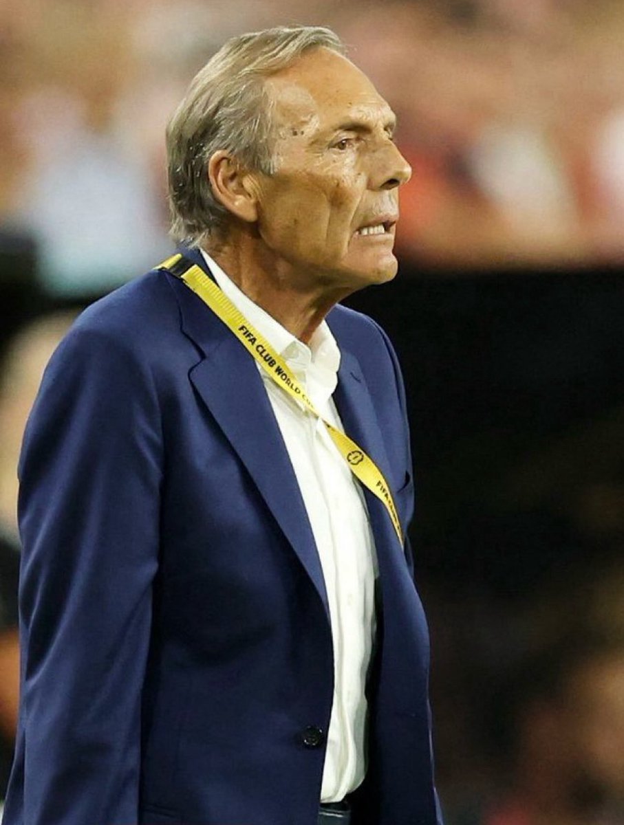 sofialvarez94's tweet image. Llegó y le dió en poco tiempo algo que los jugadores habían perdido, IDENTIDAD. Boca y nada más que Boca 💙💛💙