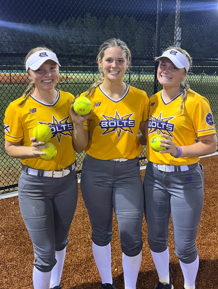 💣💣💣💣 Bombs away on Day 2 at Scenic City Top 25! This group came to mash all no doubters! 💥