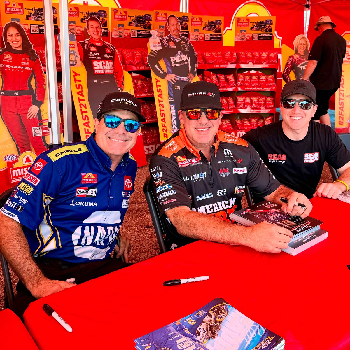 Tony Stewart Racing Nitro (@tsrnitro) on Twitter photo Starting off the #VirginiaNats with the <a href="/MissionFoodsUS/">Mission Foods 🌮</a> #2Fast2Tasty autograph session!
#TSRnitro | #NHRA | #Dodge | <a href="/TonyStewart/">Tony Stewart</a> | <a href="/AmericanRebel99/">American Rebel</a> | <a href="/AndyRossRebel/">Andy Ross</a> Starting off the #VirginiaNats with the <a href="/MissionFoodsUS/">Mission Foods 🌮</a> #2Fast2Tasty autograph session!
#TSRnitro | #NHRA | #Dodge | <a href="/TonyStewart/">Tony Stewart</a> | <a href="/AmericanRebel99/">American Rebel</a> | <a href="/AndyRossRebel/">Andy Ross</a>