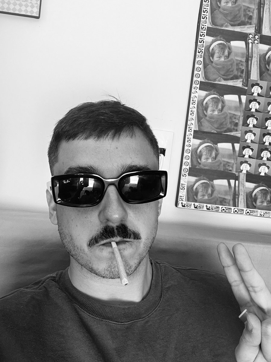 bastoskogu's tweet image. Já 🔥1 hoje?